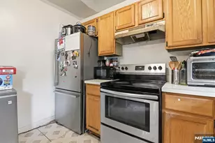239-40 Th Street C0032, Irvington, NJ 07111 - Photo 8