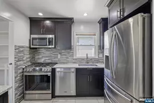 1 Franklin Pl, Hackensack, NJ 07601 - Photo 8