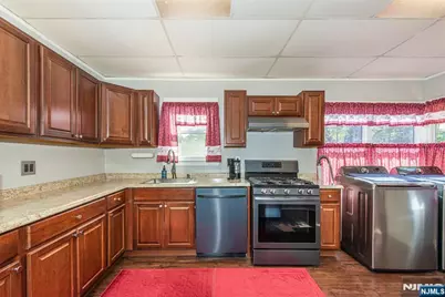 42 Main Beach Road, Ringwood, NJ 07456 - Photo 10