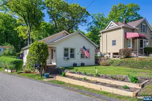 42 Main Beach Rd, Ringwood, NJ 07456 - Photo 1