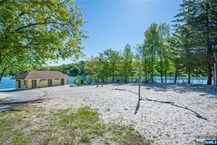 42 Main Beach Rd, Ringwood, NJ 07456 - Photo 38