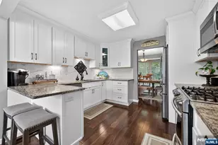 51 Sunset Ct 51, Mahwah, NJ 07430 - Photo 4