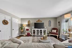 51 Sunset Ct 51, Mahwah, NJ 07430 - Photo 10
