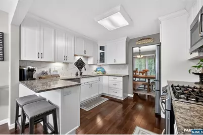 51 Sunset Court 51 #51, Mahwah, NJ 07430 - Photo 6