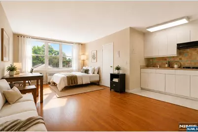 2160 Center Avenue 5U #5U, Fort Lee, NJ 07024 - Photo 2