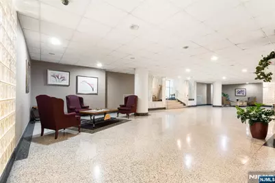 2160 Center Avenue 5U #5U, Fort Lee, NJ 07024 - Photo 12