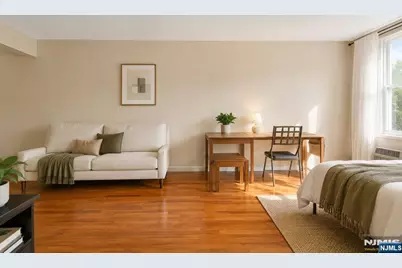 2160 Center Avenue 5U #5U, Fort Lee, NJ 07024 - Photo 4
