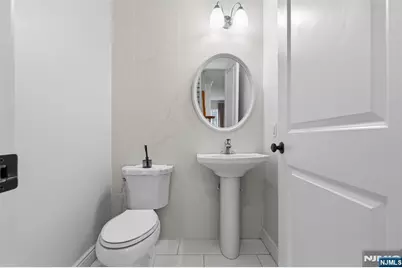 425 Lafayette A #A, Cliffside Park, NJ 07010 - Photo 8