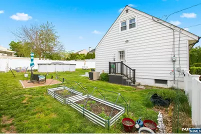 655 Boulevard, New Milford, NJ 07646 - Photo 20