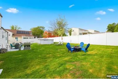 655 Boulevard, New Milford, NJ 07646 - Photo 24