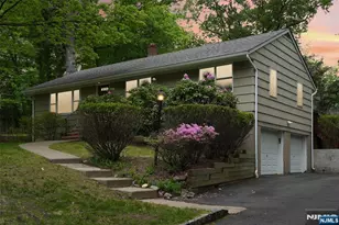 900 Hillsdale Ave, Hillsdale, NJ 07642 - Photo 1