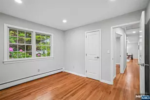 900 Hillsdale Ave, Hillsdale, NJ 07642 - Photo 12