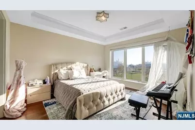 150 Henley Place, Weehawken, NJ 07086 - Photo 28