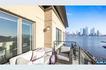 150 Henley Place, Weehawken, NJ 07086 - Photo 22