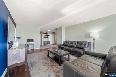 160 Overlook Avenue 2C #2C, Hackensack, NJ 07601 - Photo 8