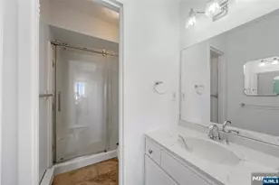 160 Overlook Ave 2C, Hackensack, NJ 07601 - Photo 16