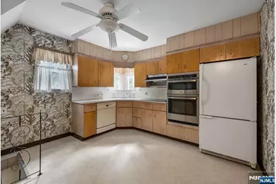 415 N 4th, Hawthorne, NJ 07506 - Photo 14