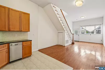 90 Hackensack, Weehawken, NJ 07086 - Photo 16