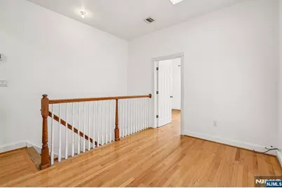 90 Hackensack, Weehawken, NJ 07086 - Photo 22