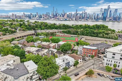 90 Hackensack, Weehawken, NJ 07086 - Photo 32
