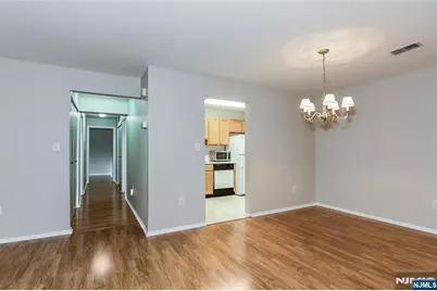 2055 Charles Court, Mahwah, NJ 07430 - Photo 6