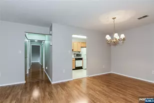 2055 Charles Ct, Mahwah, NJ 07430 - Photo 6