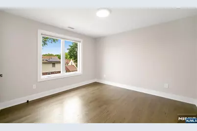139 Philip, Elmwood Park, NJ 07407 - Photo 28