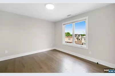139 Philip, Elmwood Park, NJ 07407 - Photo 26