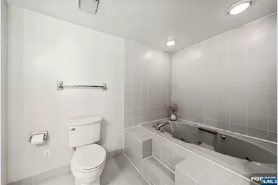 800 Palisade Avenue 1804 #1804, Fort Lee, NJ 07024 - Photo 16