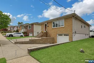 115 Lincoln Ave, North Arlington, NJ 07031 - Photo 2