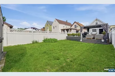 32 Willard Street, Garfield, NJ 07026 - Photo 28