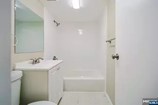 1600 Center Ave 1D, Fort Lee, NJ 07024 - Photo 8