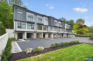 522 Valley Road 3, Clifton, NJ 07013 - Photo 2