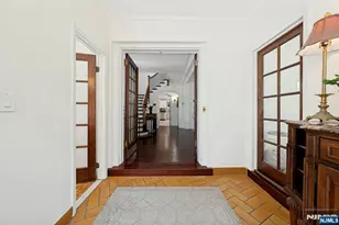 1016 Abbott Blvd, Fort Lee, NJ 07024 - Photo 6
