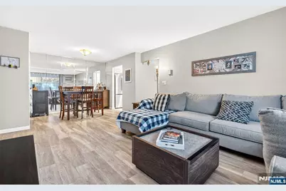 464 Liberty Street 106 #106, Little Ferry, NJ 07643 - Photo 16