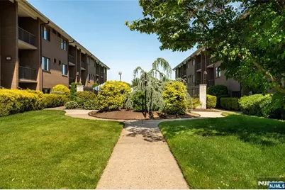 464 Liberty Street 106 #106, Little Ferry, NJ 07643 - Photo 38