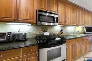 110 Winding Creek, Old Tappan, NJ 07675 - Photo 18
