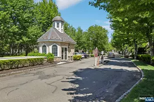 22 Devonshire Dr 128, Clifton, NJ 07013 - Photo 2