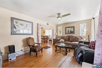 52 Harcourt Avenue, Bergenfield, NJ 07621 - Photo 4
