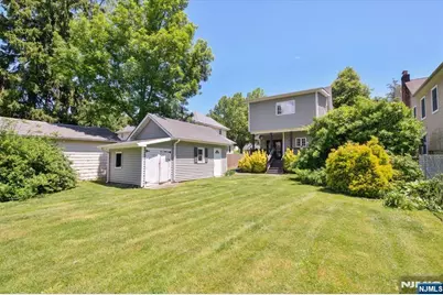 254 Elm Avenue, Teaneck Township, NJ 07666 - Photo 24