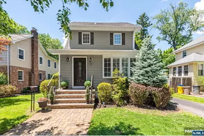 254 Elm Avenue, Teaneck Township, NJ 07666 - Photo 2