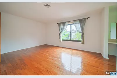 1437 John Street, Fort Lee, NJ 07024 - Photo 14
