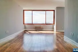 100 Old Palisade Road 2909, Fort Lee, NJ 07024 - Photo 2