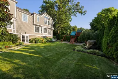 11 Hamilton Road, Millburn, NJ 07078 - Photo 46