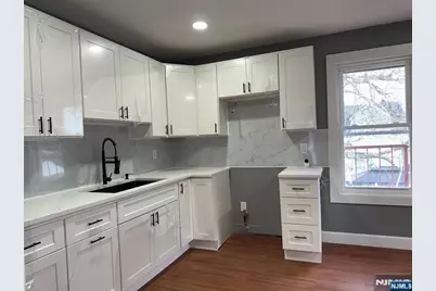 178 Berry Street, Hackensack, NJ 07601 - Photo 12