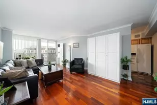 6050 Blvd East 6D, West New York, NJ 07093 - Photo 4