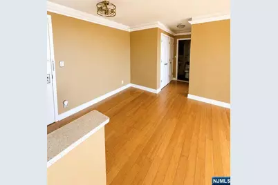 500 Central Avenue 1408 #1408, Union City, NJ 07087 - Photo 4