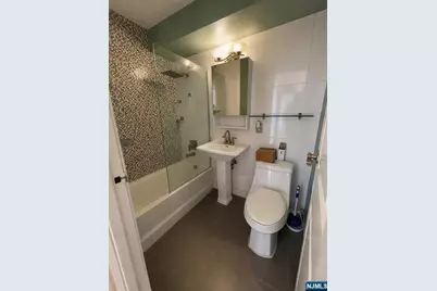 500 Central Avenue 1408 #1408, Union City, NJ 07087 - Photo 8