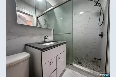 104 Columbia Avenue 2nd Fl #2nd Fl, Palisades Park, NJ 07650 - Photo 4