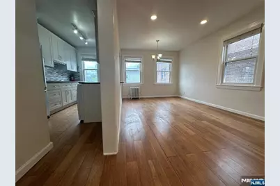 104 Columbia Avenue 2nd Fl #2nd Fl, Palisades Park, NJ 07650 - Photo 8
